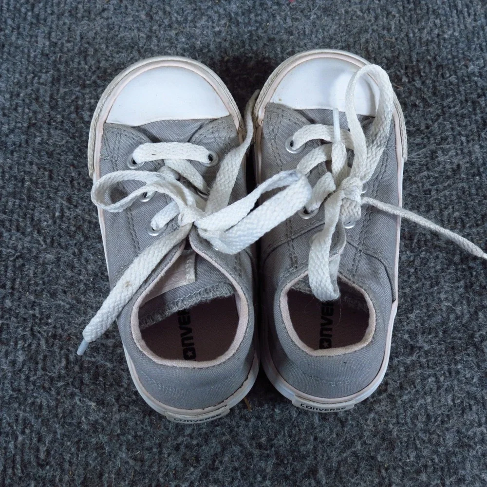 Converse Chuck Taylor All Star Infant Sneaker Size 7 Everyday Wear Gray Canvas